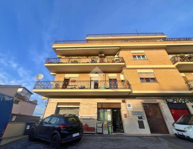 appartamento in vendita a Roma in zona Borghesiana