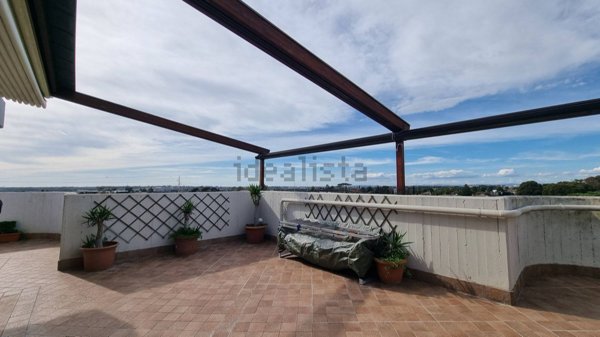 appartamento in vendita a Roma in zona Corviale