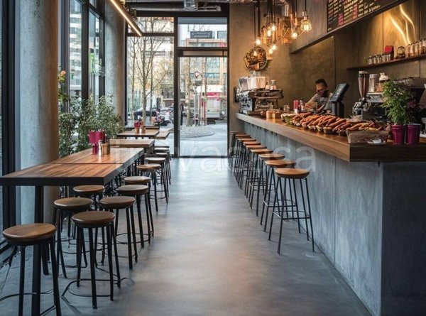 negozio in vendita a Roma in zona Tuscolano