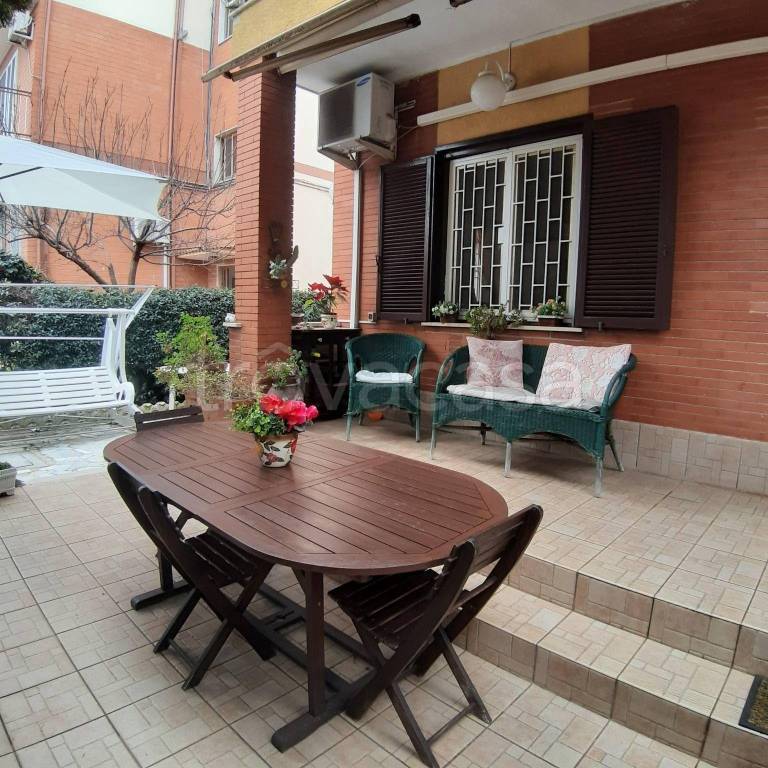 appartamento in vendita a Roma in zona Dragona/Bagnoletto