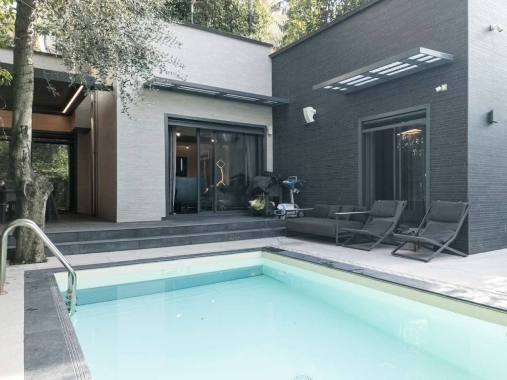 casa indipendente in vendita a Roma