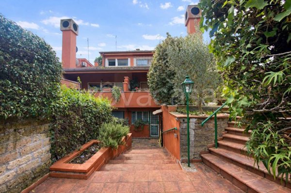 casa indipendente in vendita a Roma in zona Olgiata