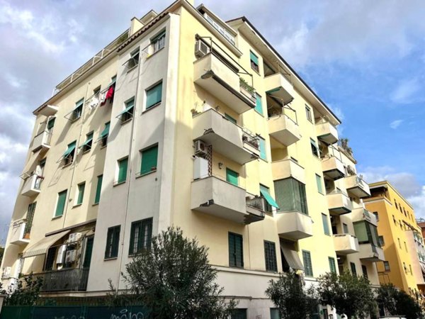 appartamento in vendita a Roma in zona Gianicolense