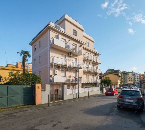appartamento in vendita a Roma in zona Primavalle