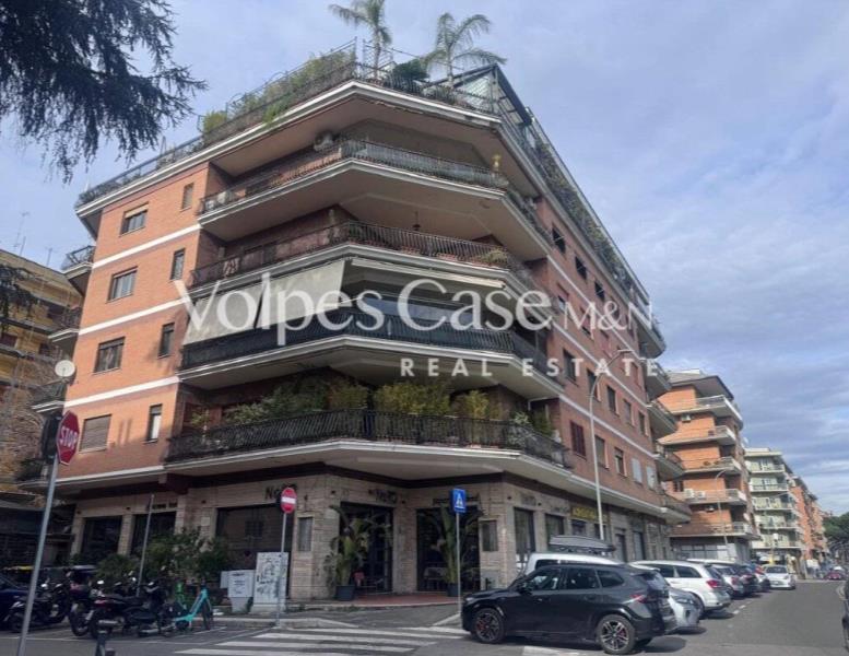 appartamento in vendita a Roma in zona Monte Sacro/Talenti
