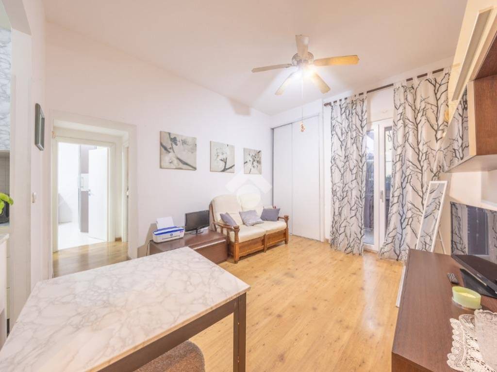 appartamento in vendita a Roma in zona Casal Monastero