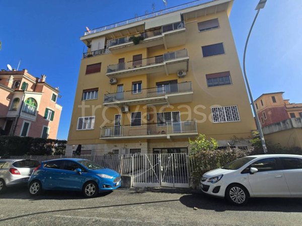 appartamento in vendita a Roma in zona Monte Sacro/Talenti