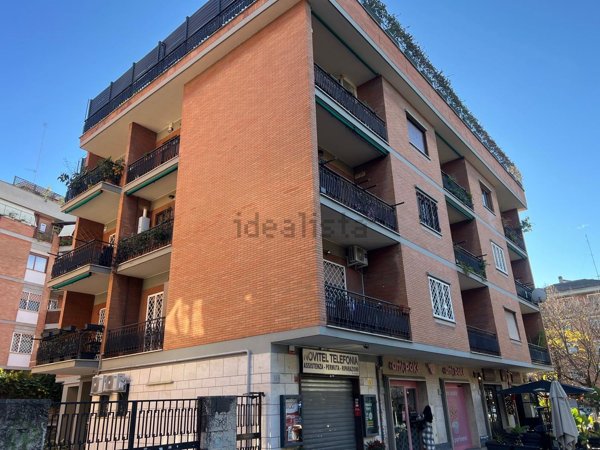 appartamento in vendita a Roma in zona Gianicolense