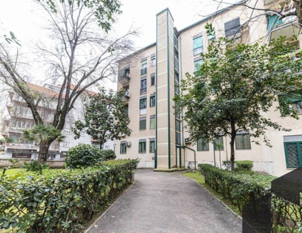 appartamento in vendita a Roma in zona Ostiense