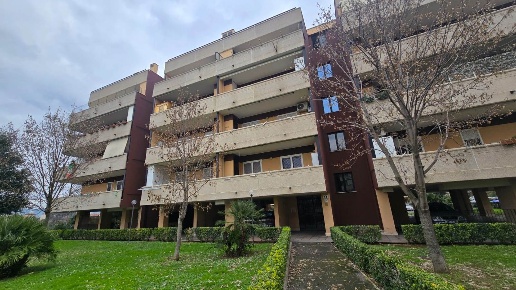 appartamento in vendita a Roma in zona Ponte di Nona
