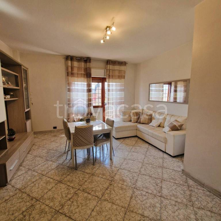 appartamento in vendita a Roma in zona Romanina