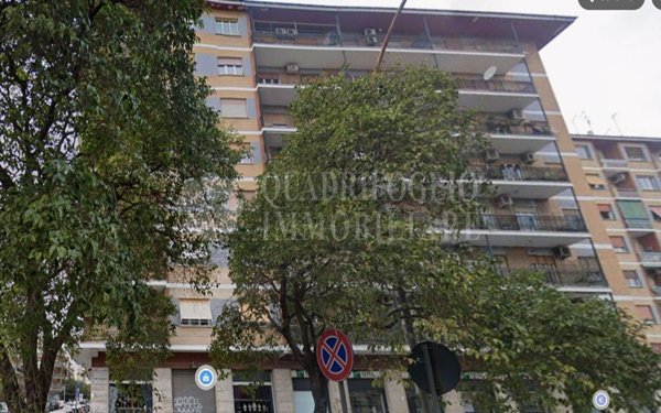 appartamento in vendita a Roma in zona Prenestino-Labicano