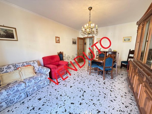 appartamento in vendita a Roma in zona Ostiense