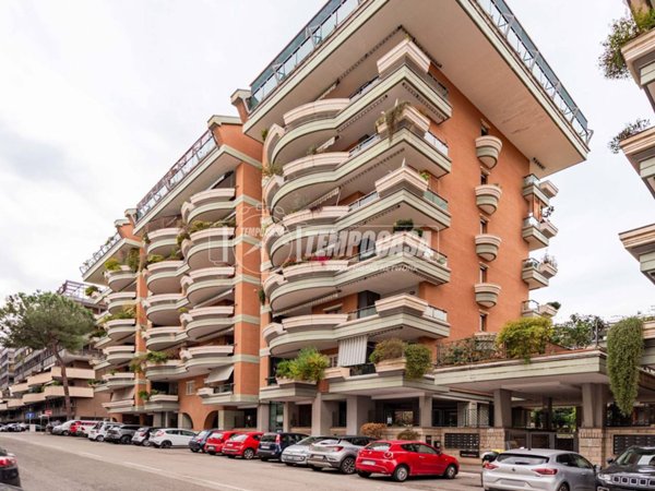 appartamento in vendita a Roma in zona Torrino