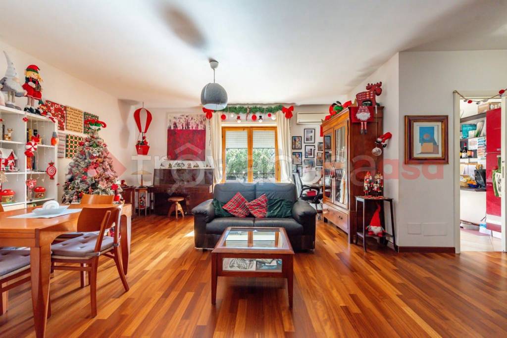 appartamento in vendita a Roma in zona Labaro