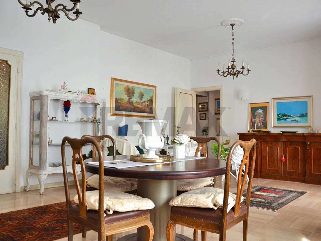 appartamento in vendita a Roma in zona Cesano