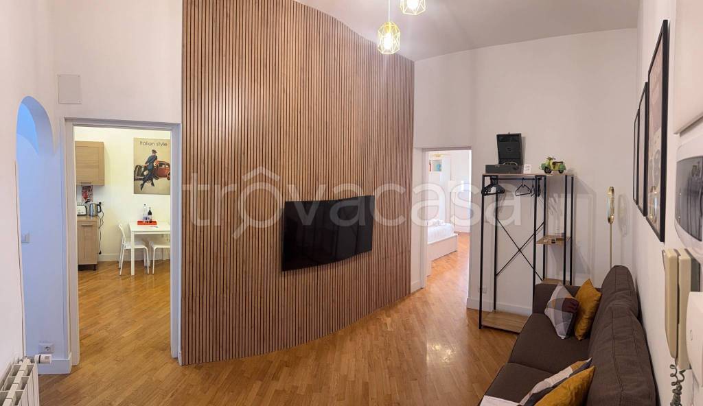 appartamento in vendita a Roma in zona Rione Monti/Campitelli
