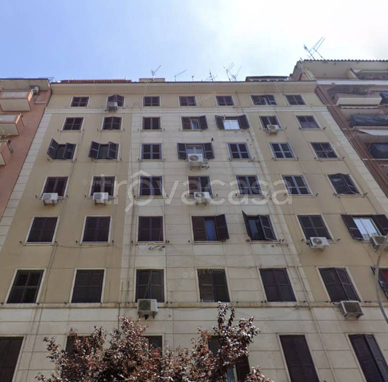 appartamento in vendita a Roma in zona Tuscolano