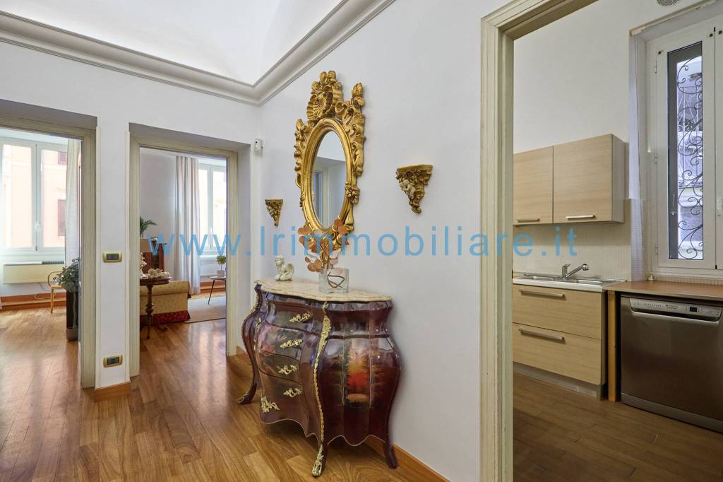 appartamento in vendita a Roma in zona Castro Pretorio