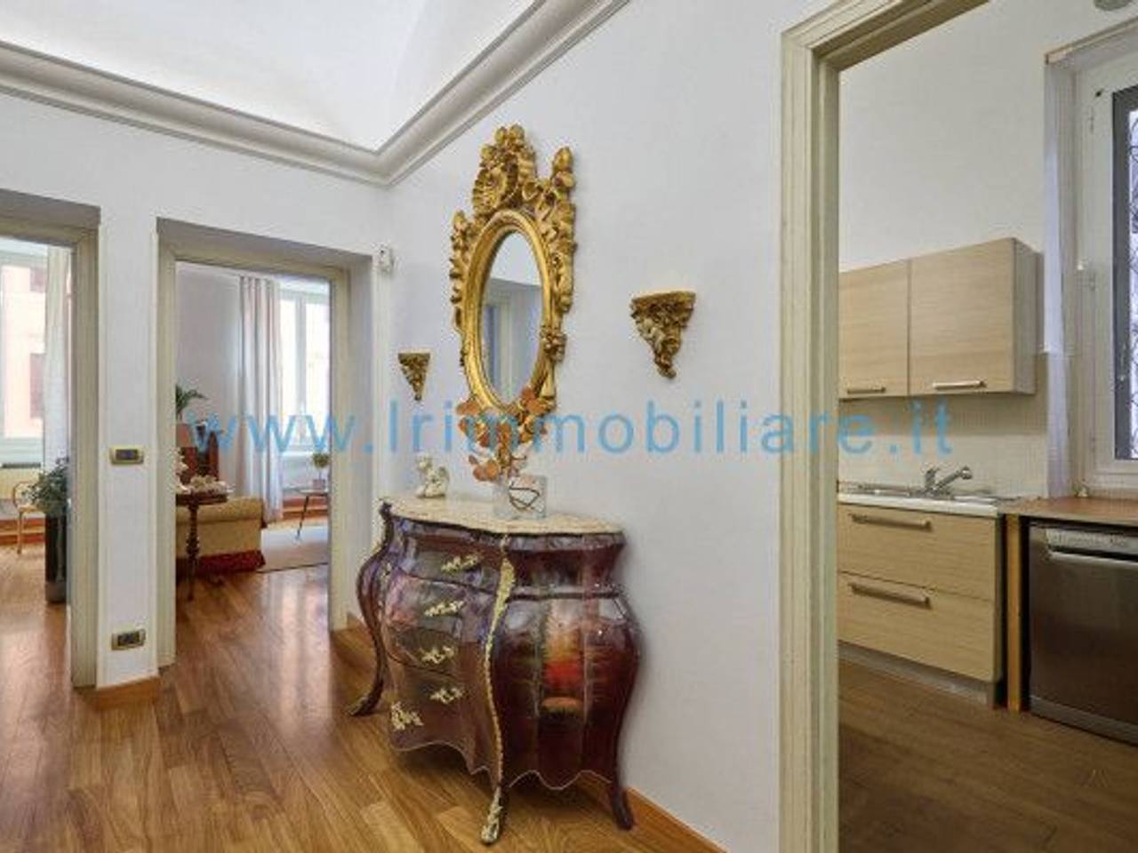 appartamento in vendita a Roma in zona Castro Pretorio