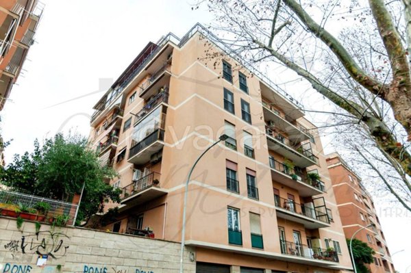 appartamento in vendita a Roma in zona Prenestino-Labicano