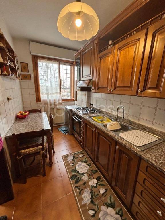 appartamento in vendita a Roma in zona Acilia