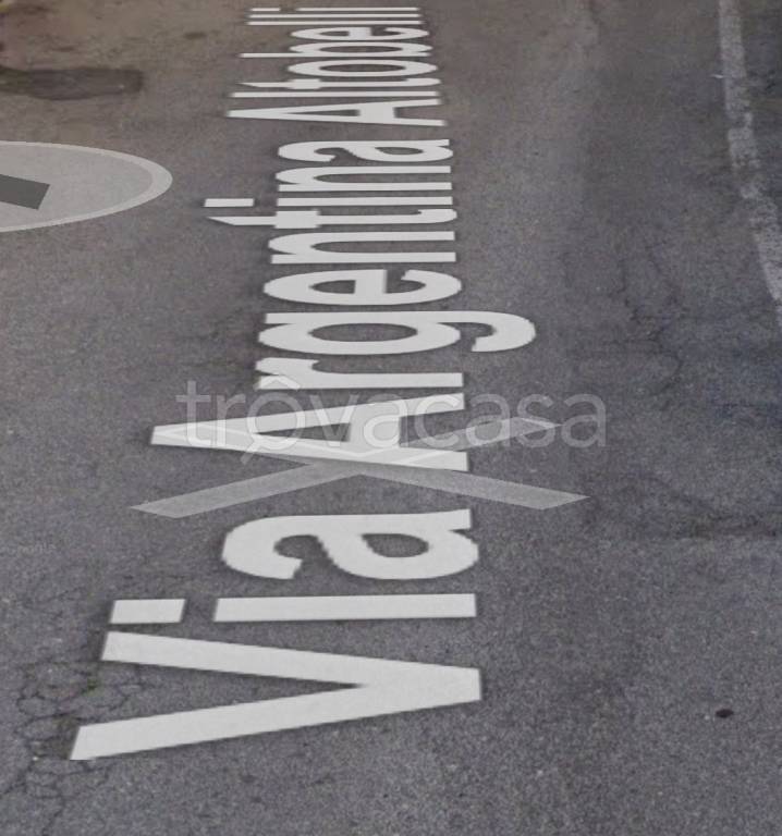 appartamento in vendita a Roma in zona Prenestino-Labicano