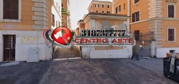 appartamento in vendita a Roma in zona Tuscolano
