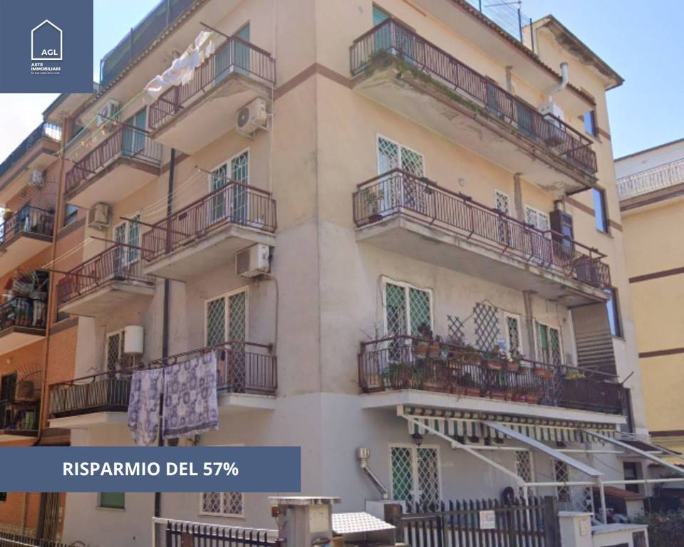 appartamento in vendita a Roma in zona Torre Angela