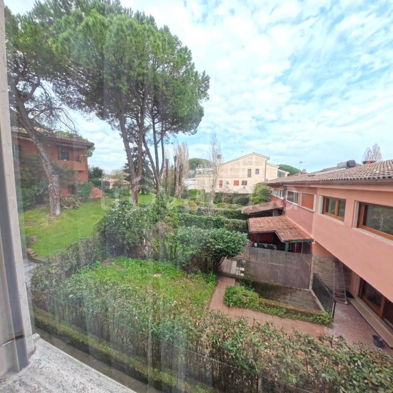 appartamento in vendita a Roma in zona Olgiata