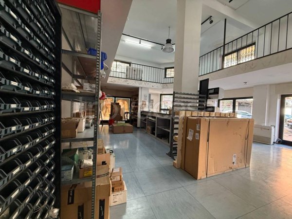 negozio in vendita a Roma in zona Collatino
