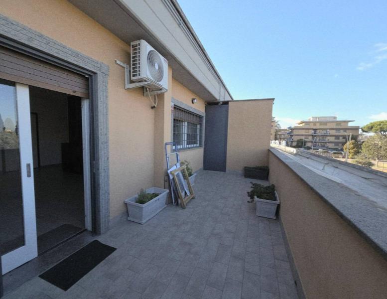 appartamento in vendita a Roma in zona Portuense