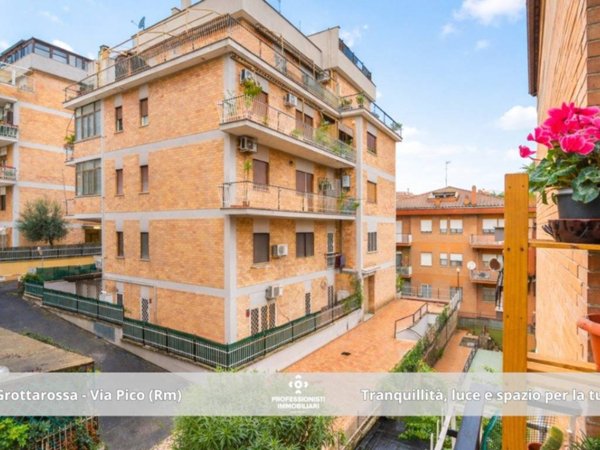 appartamento in vendita a Roma in zona Grottarossa