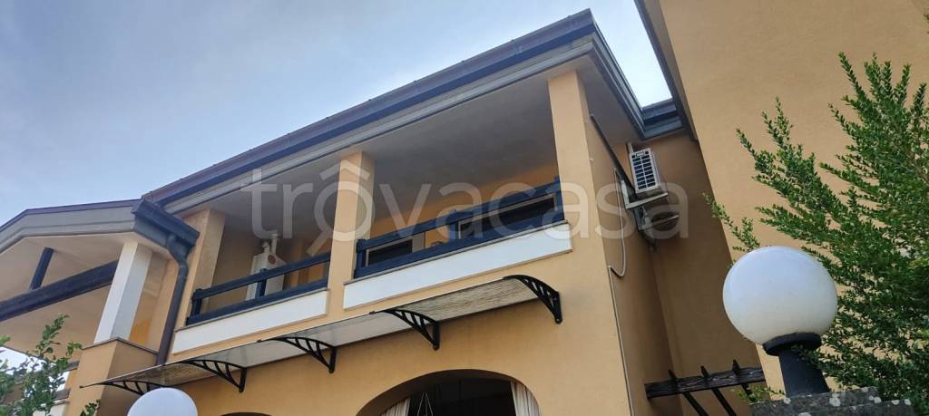 appartamento in vendita a Roma in zona Infernetto