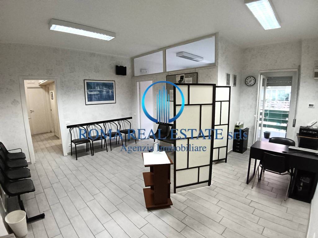 appartamento in vendita a Roma in zona Cinecittà