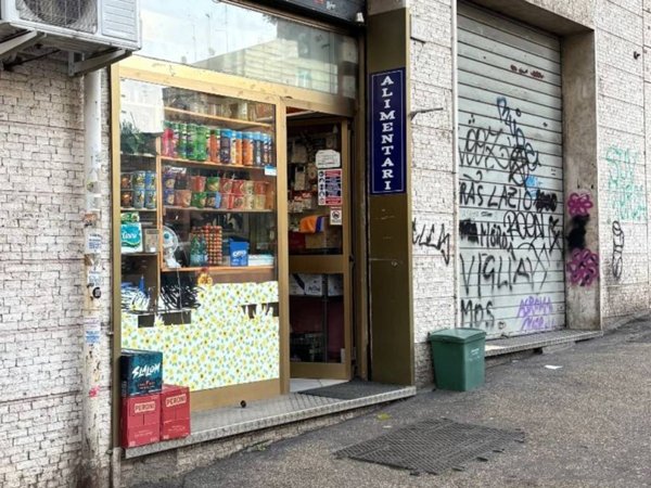negozio in vendita a Roma in zona Tiburtino