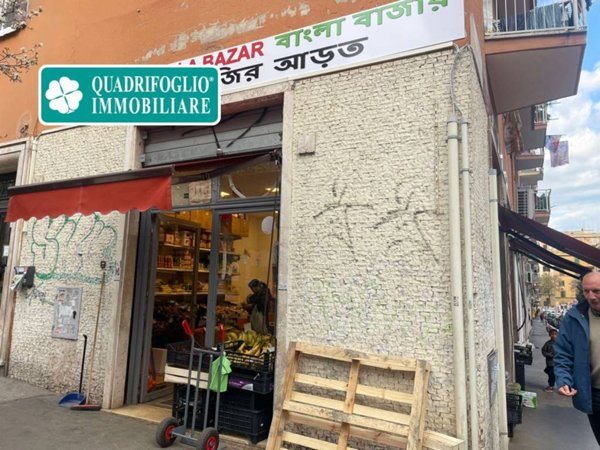 negozio in vendita a Roma in zona Prenestino-Labicano