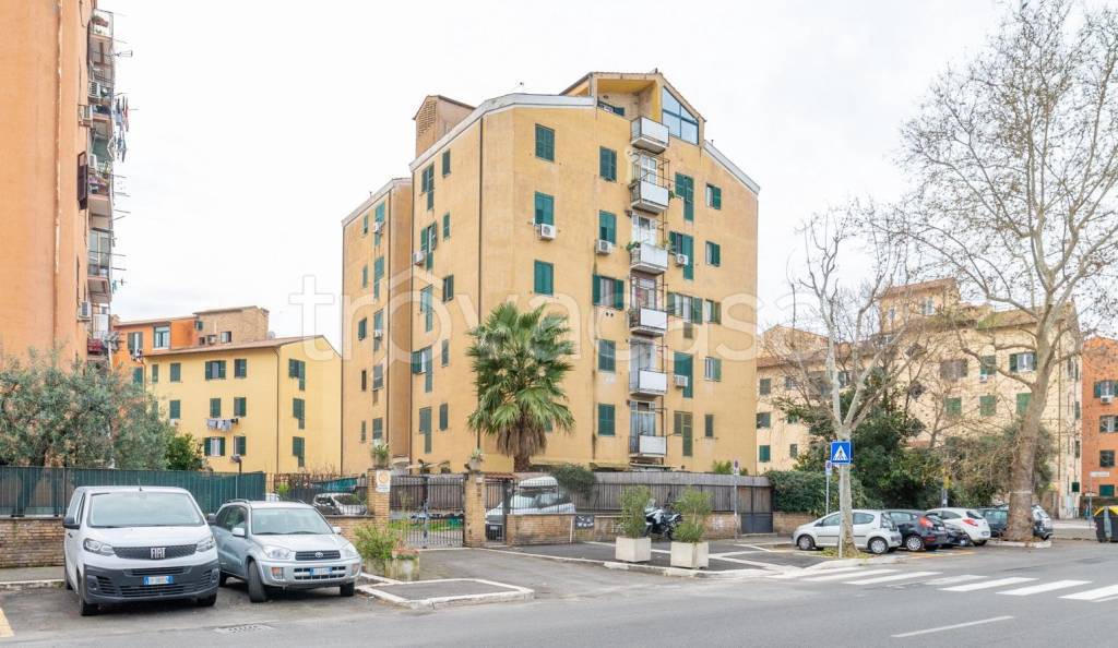 appartamento in vendita a Roma in zona Pietralata