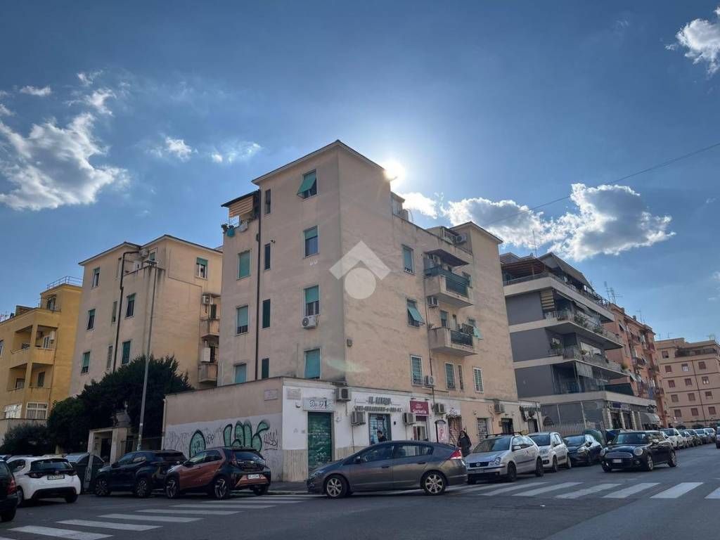 appartamento in vendita a Roma in zona Prenestino-Centocelle