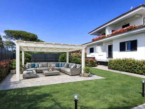 casa indipendente in vendita a Roma in zona Centro Storico