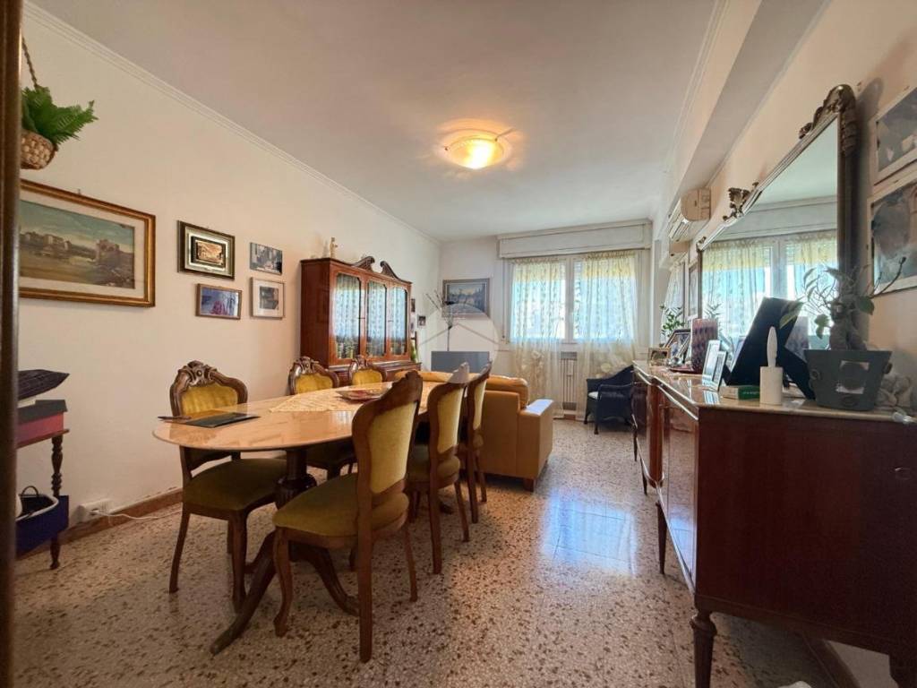 appartamento in vendita a Roma in zona Spinaceto