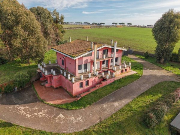 casa indipendente in vendita a Roma in zona Castel di Leva