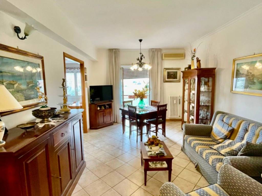 appartamento in vendita a Roma in zona Prenestino-Centocelle