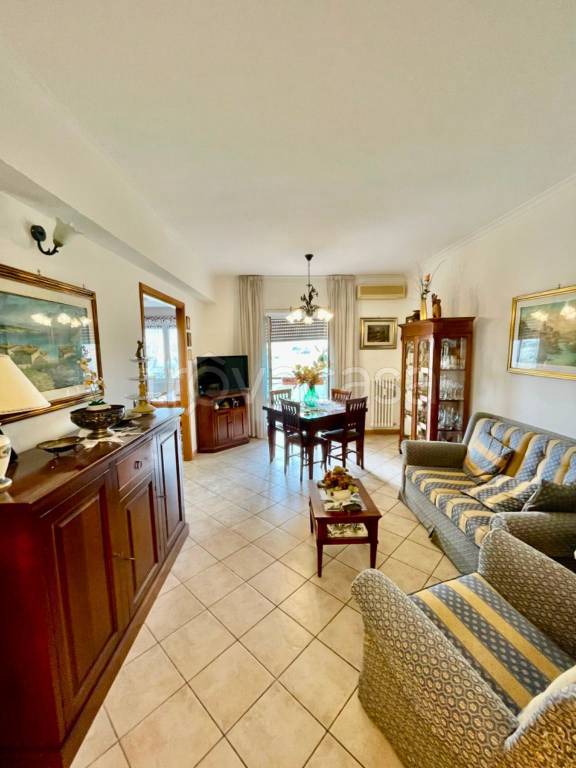 appartamento in vendita a Roma in zona Prenestino-Labicano