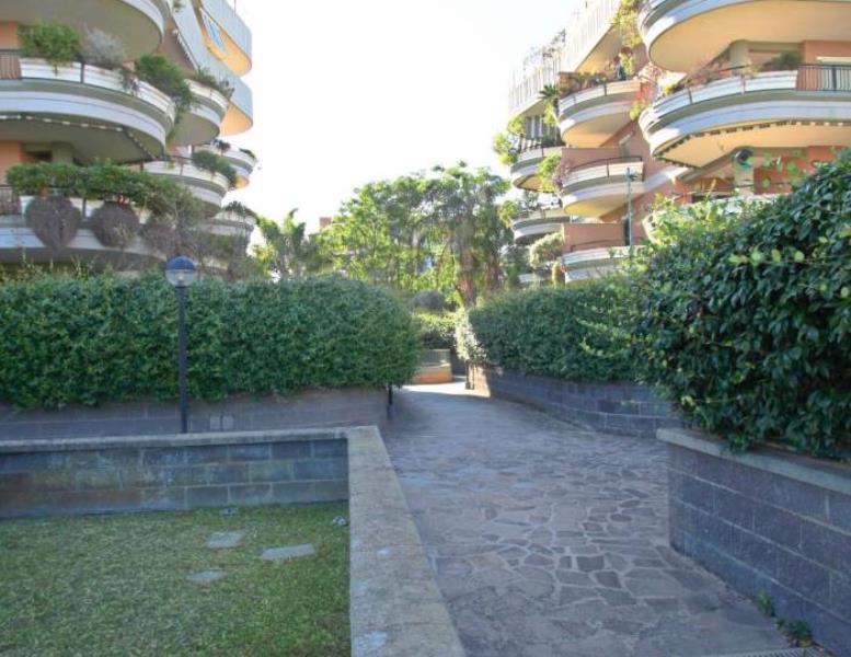 appartamento in vendita a Roma in zona Mezzocammino