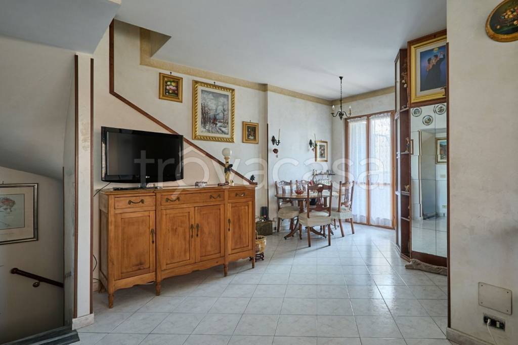 casa indipendente in vendita a Roma