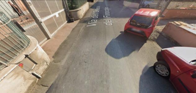 negozio in vendita a Roma in zona Finocchio