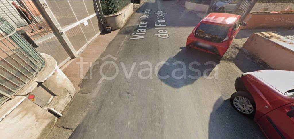 ufficio in vendita a Roma in zona Finocchio