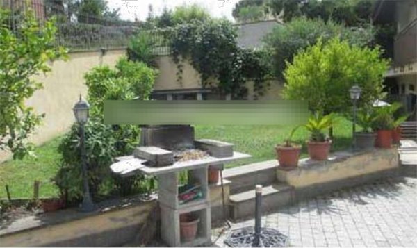 casa indipendente in vendita a Roma