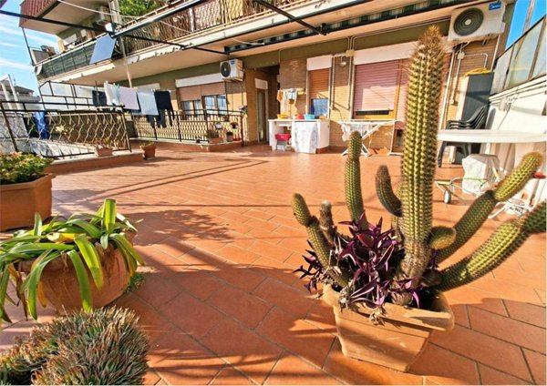 appartamento in vendita a Roma in zona Tuscolano